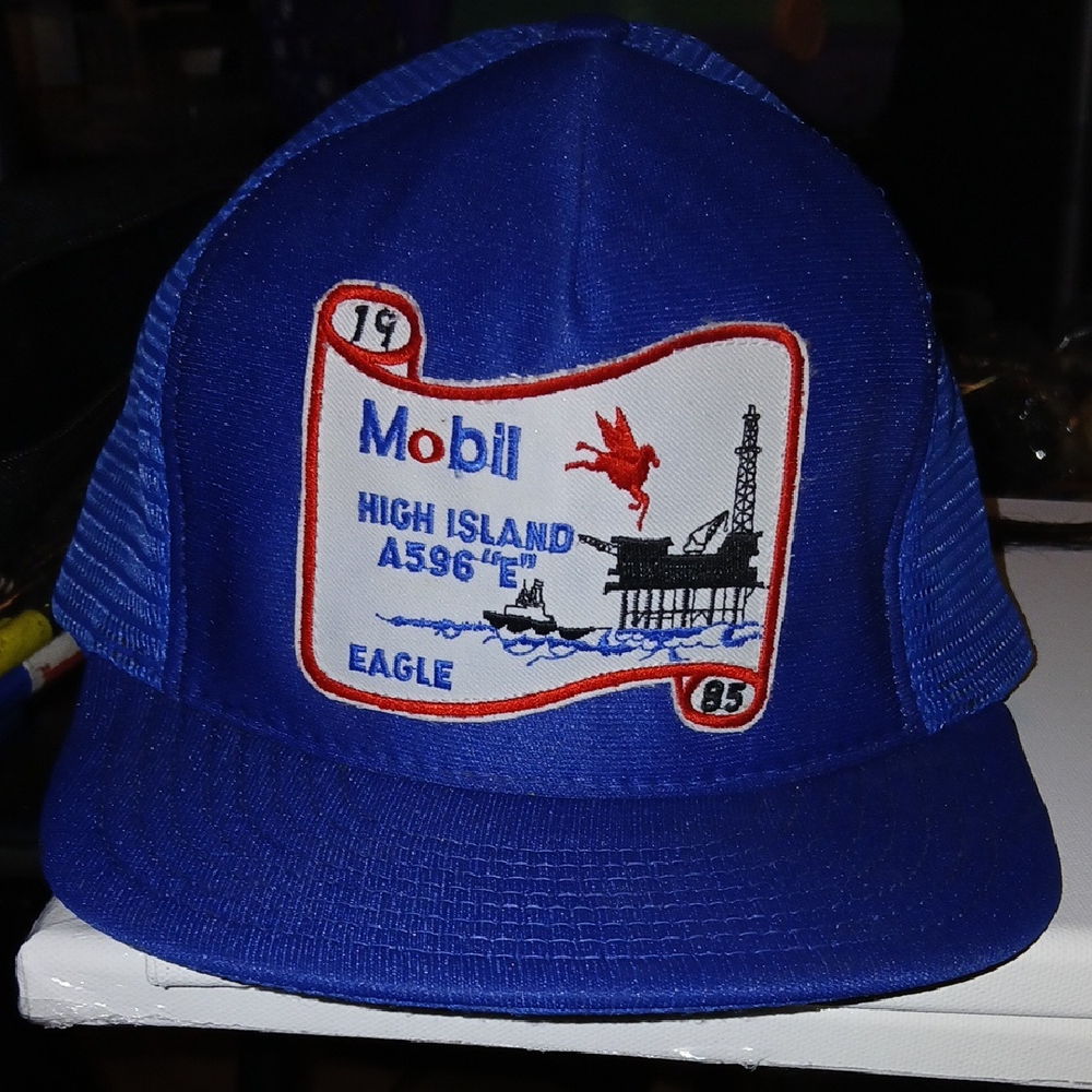 Pegasus Mobil High Island Eagle Cap